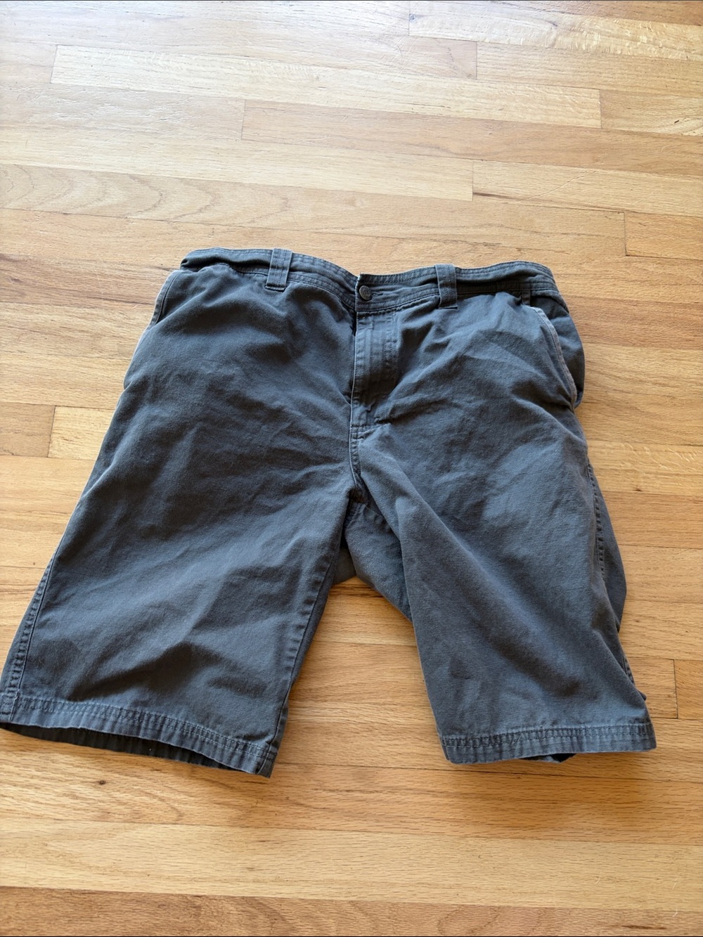 Columbia 36x12 Men's Flat Front Cotton Shorts - Charcoal Gray